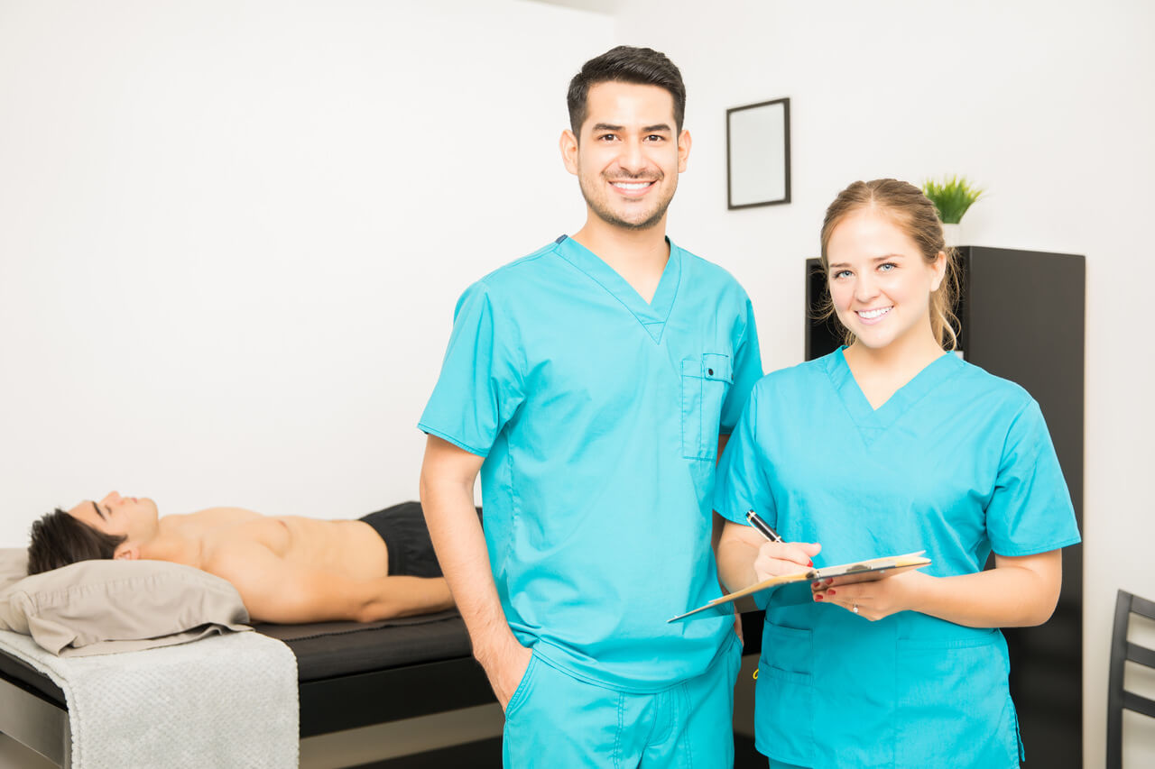 ile zarabia magister fizjoterapii